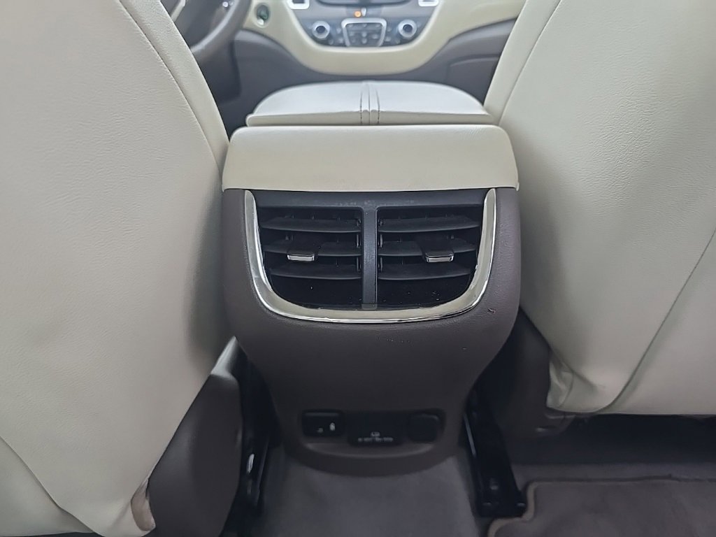 Used 2024 Chevrolet Malibu LT image 21