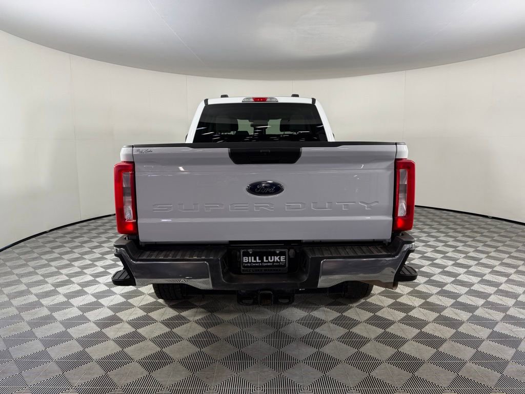 Used 2023 Ford F250 XLT w/ Snow Plow Prep Package image 9