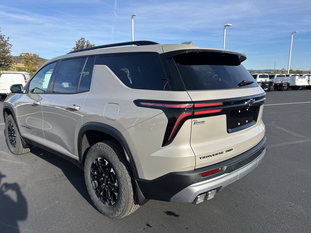 New 2027 Chevrolet Traverse Z71 w/ Driver Confidence Package AWD/4WD image 5