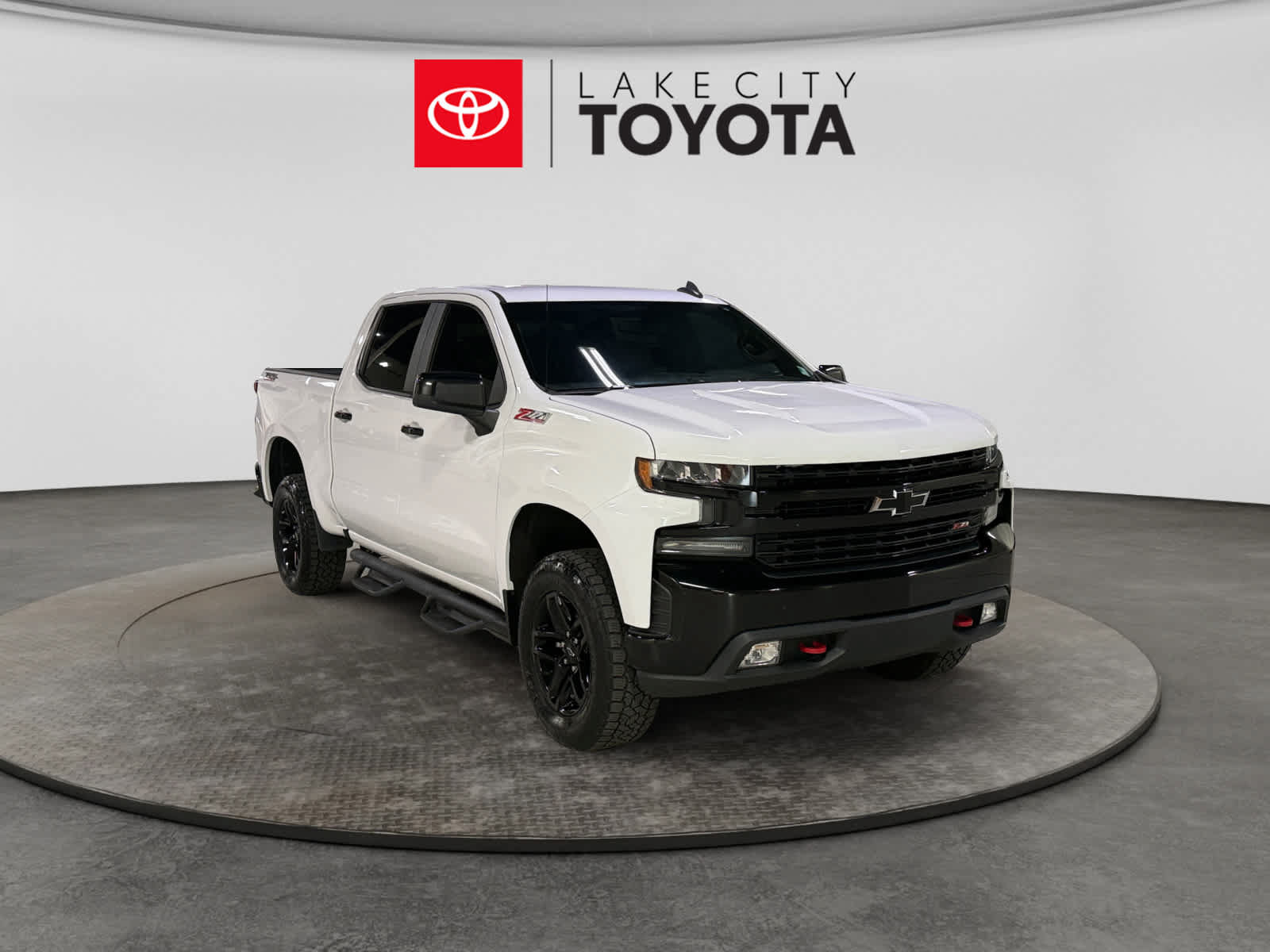 Used 2020 Chevrolet Silverado 1500 LT Trail Boss AWD/4WD image 13