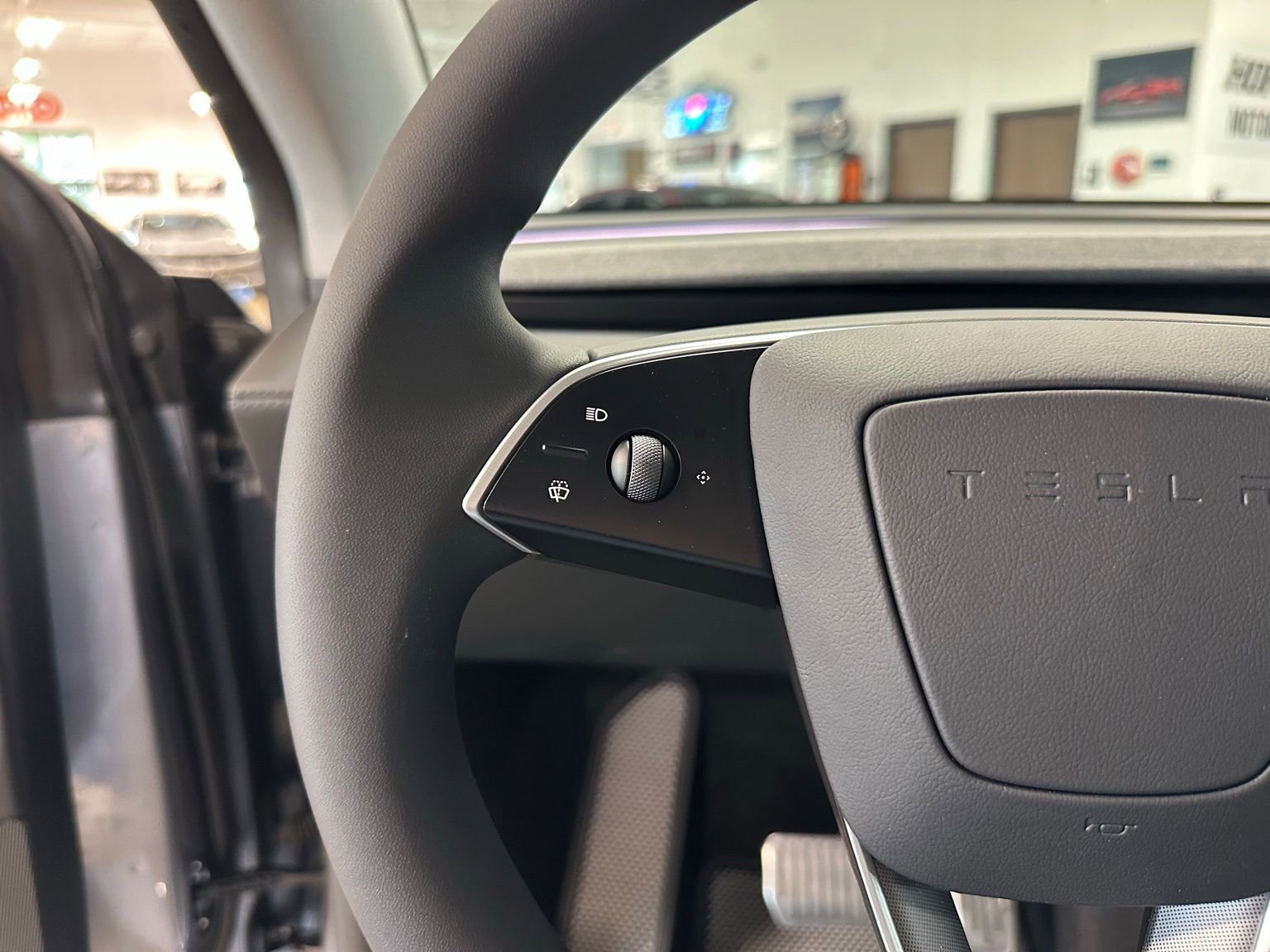 Used 2026 Tesla Model Y Long Range AWD/4WD image 18