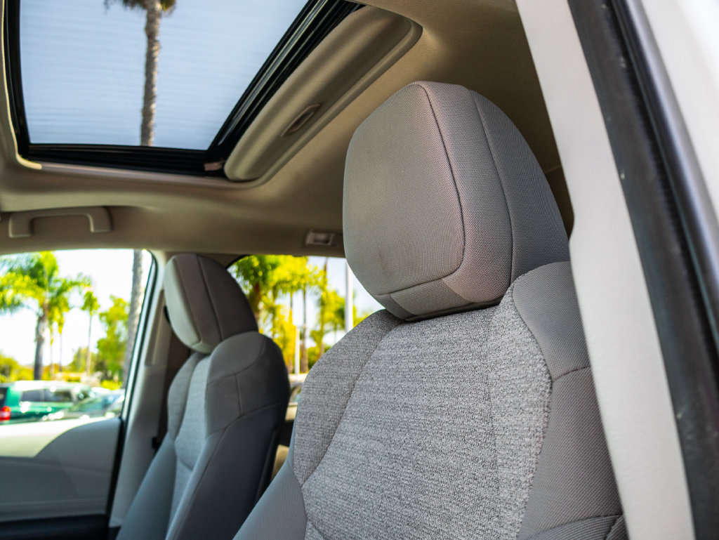 Certified 2024 Toyota Sienna LE w/ LE Plus Package FWD image 13