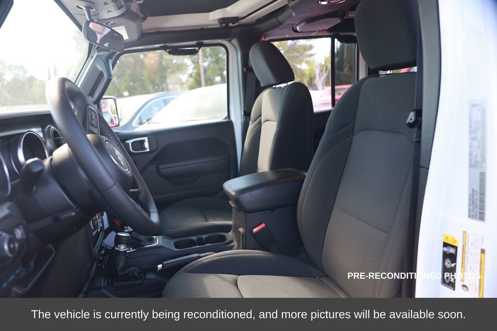 Used 2023 Jeep Wrangler Unlimited image 10