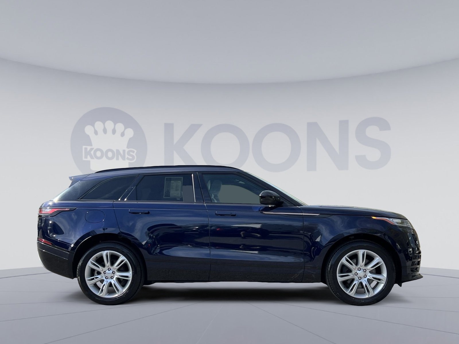 Used 2022 Land Rover Range Rover Velar R-Dynamic S AWD/4WD image 7