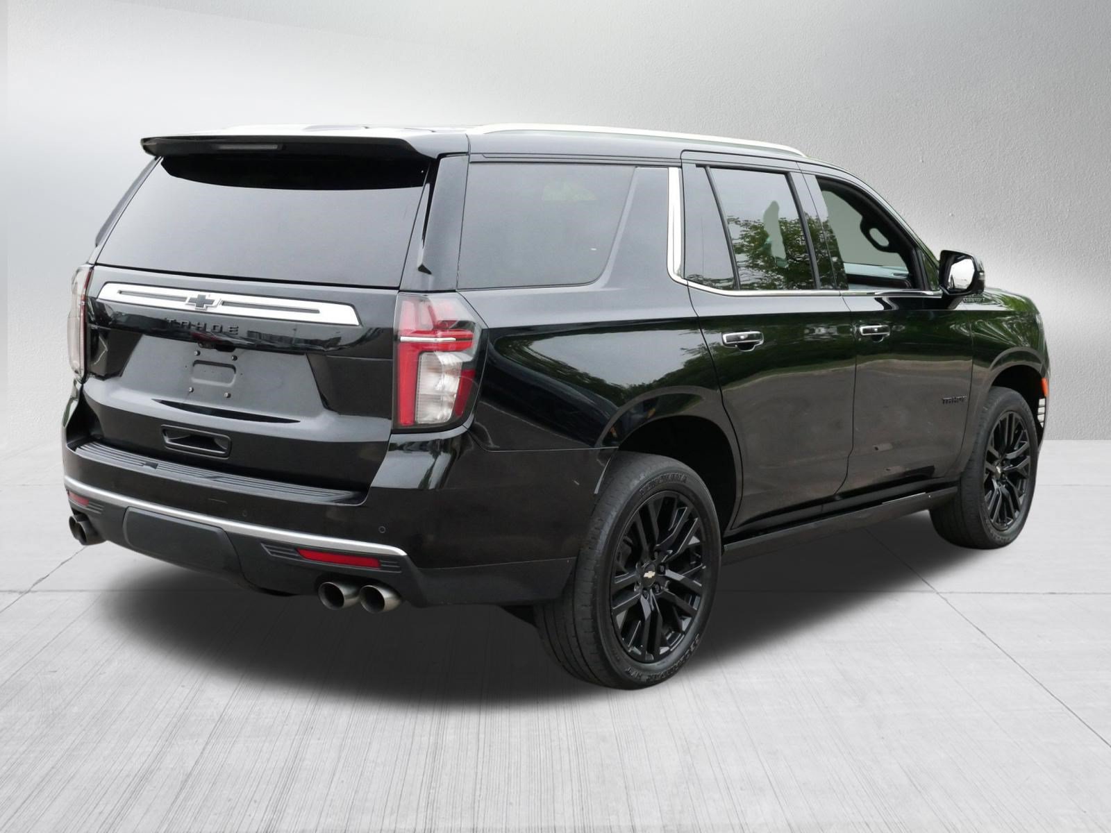 Used 2021 Chevrolet Tahoe High Country w/ Premium Package AWD/4WD image 7