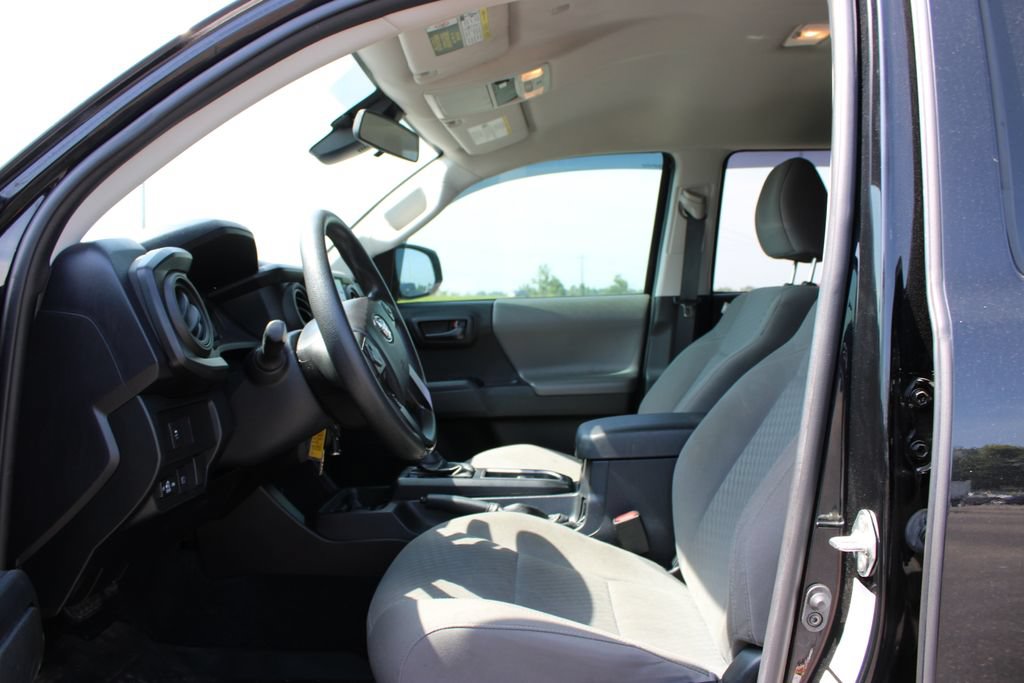 Used 2021 Toyota Tacoma SR w/ SR Convenience Package RWD image 14