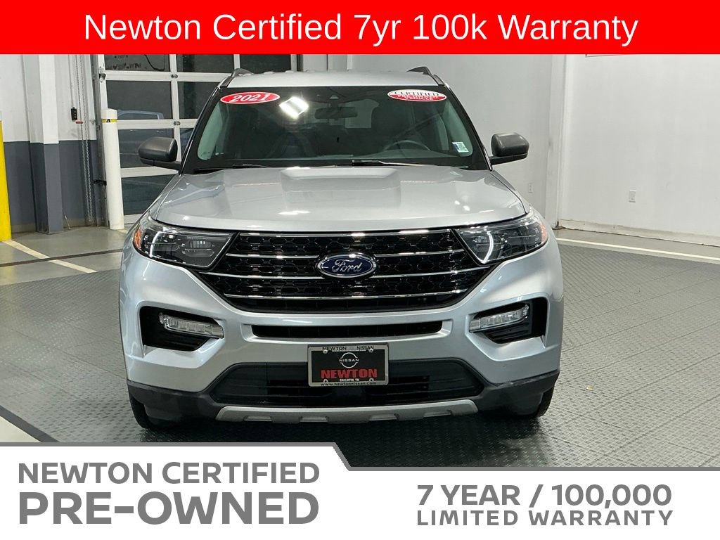 Used 2021 Ford Explorer XLT w/ Equipment Group 202A AWD/4WD image 24