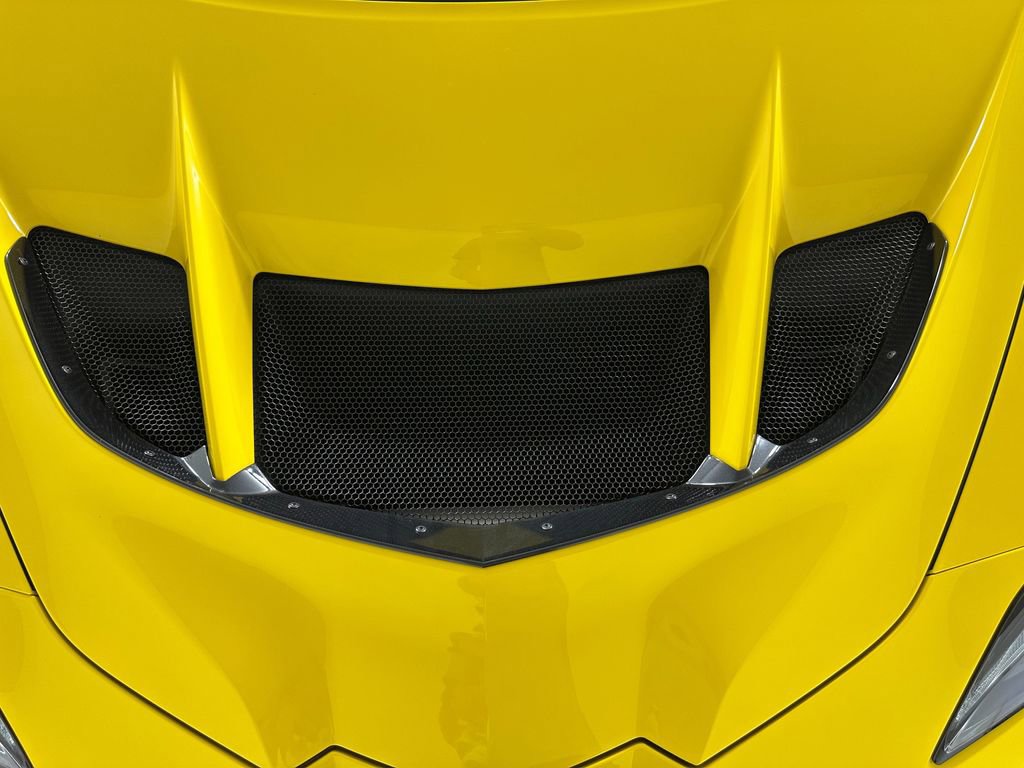 Used 2025 Chevrolet Corvette ZR1 w/ Stealth Interior Trim Package RWD image 17