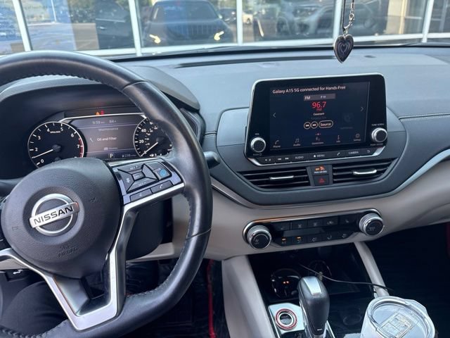 Used 2021 Nissan Altima 2.5 SV w/ SV Premium Package AWD/4WD image 7
