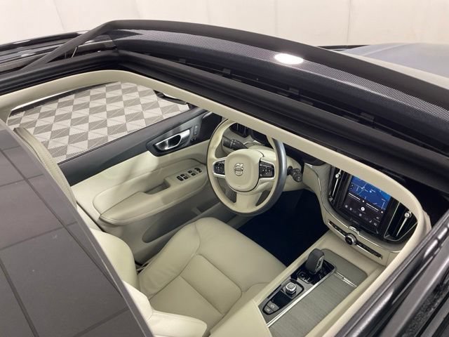 Used 2024 Volvo XC60 T8 Plus w/ Protection Package Premier AWD/4WD image 25