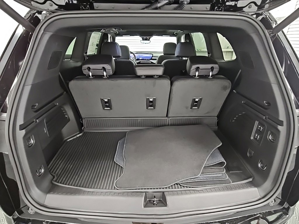 New 2026 Buick Enclave Sport Touring w/ Power Package image 37