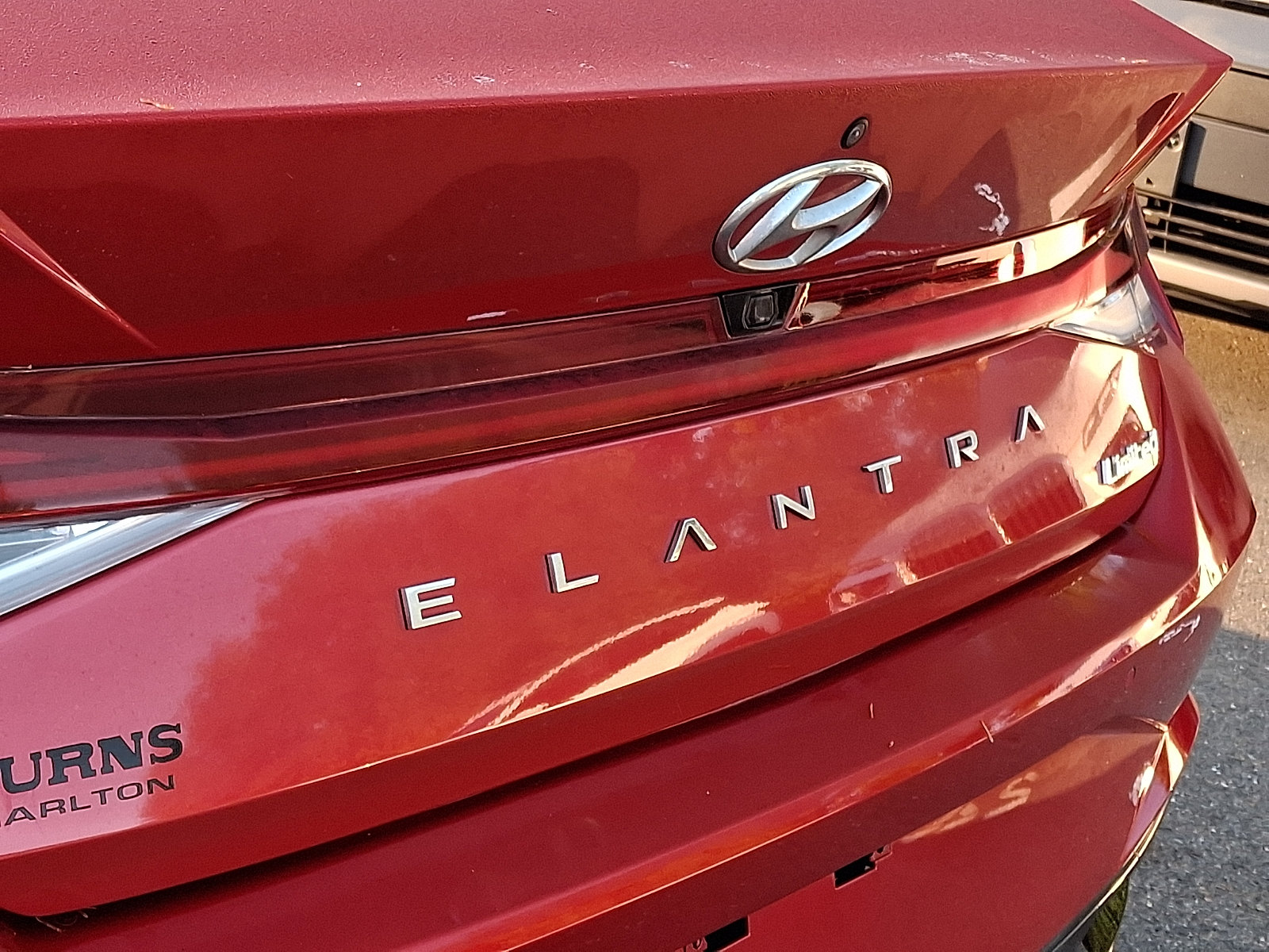 Certified 2023 Hyundai Elantra Limited FWD image 30