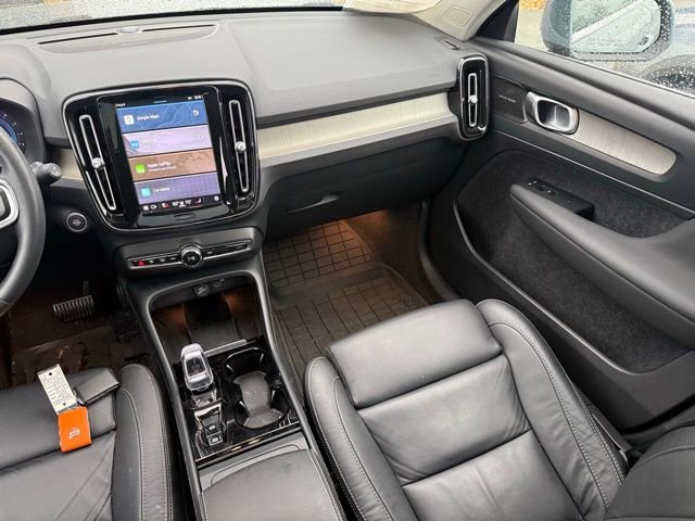 Used 2023 Volvo XC40 B5 Ultimate w/ Protection Package Premier image 10