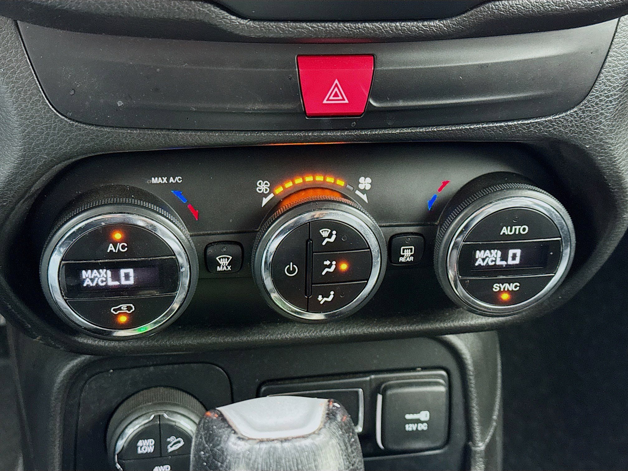 Used 2017 Jeep Renegade Trailhawk image 12