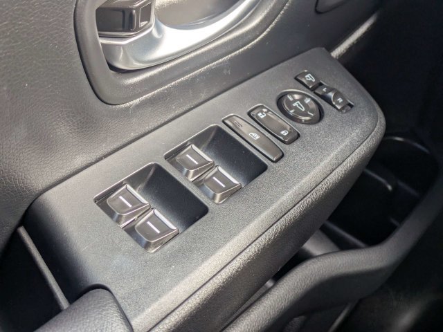 Used 2025 Honda Pilot TrailSport image 24