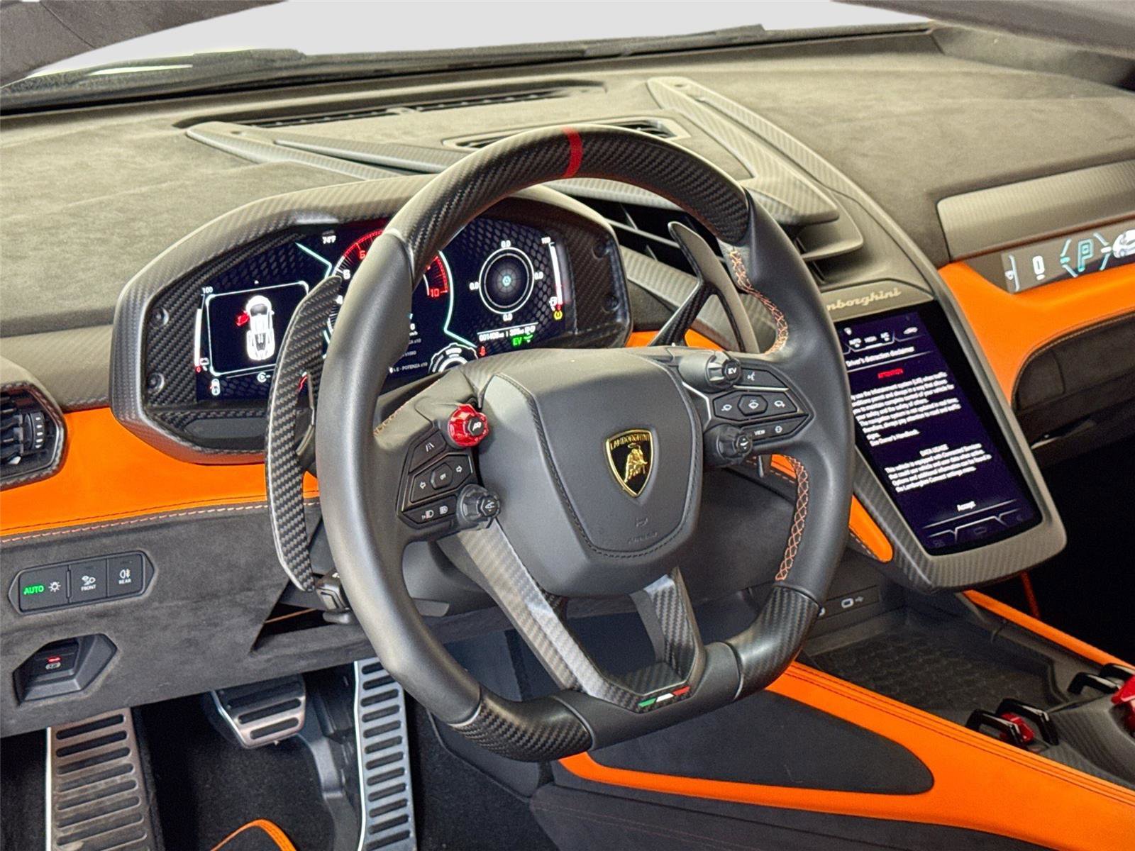 Used 2024 Lamborghini Revuelto image 16