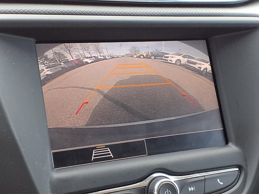 Used 2022 Chevrolet TrailBlazer LT FWD image 24