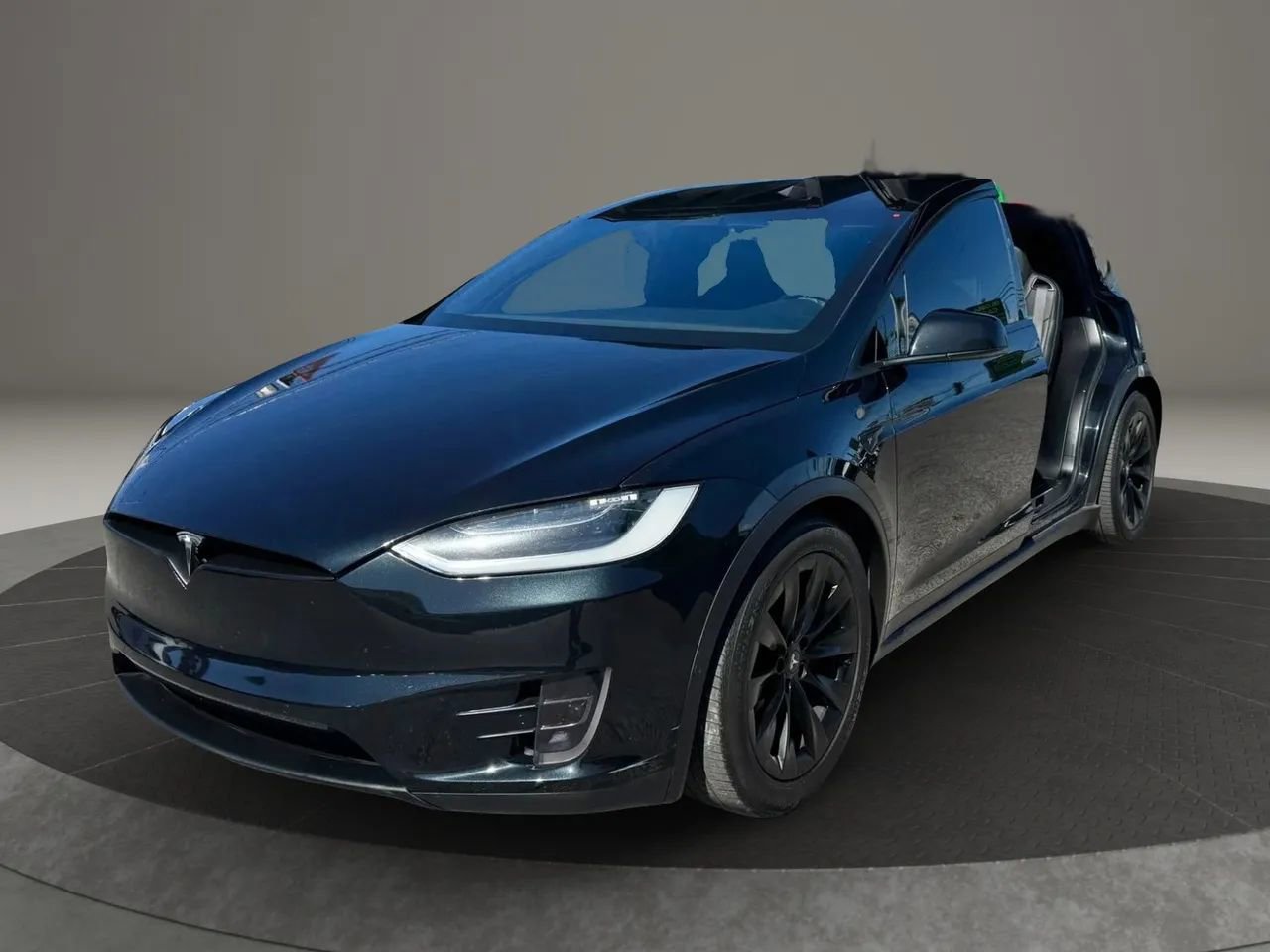 Used 2017 Tesla Model X 100D image 8