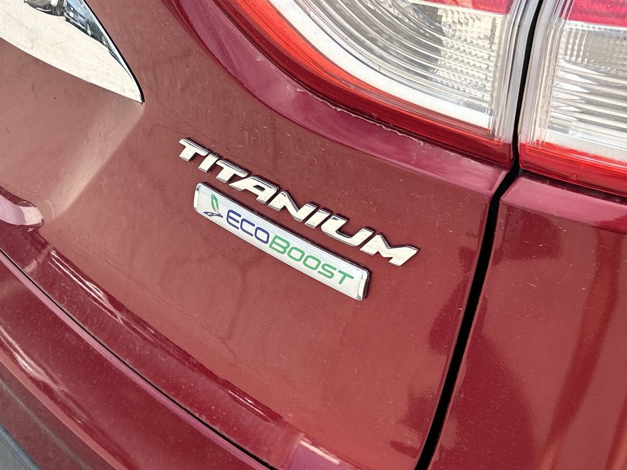 Used 2015 Ford Escape Titanium w/ Equipment Group 301A FWD image 7