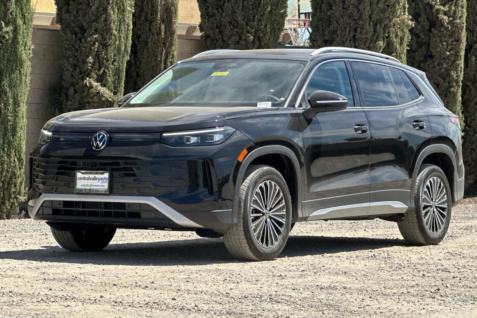 New 2026 Volkswagen Tiguan S AWD/4WD image 8