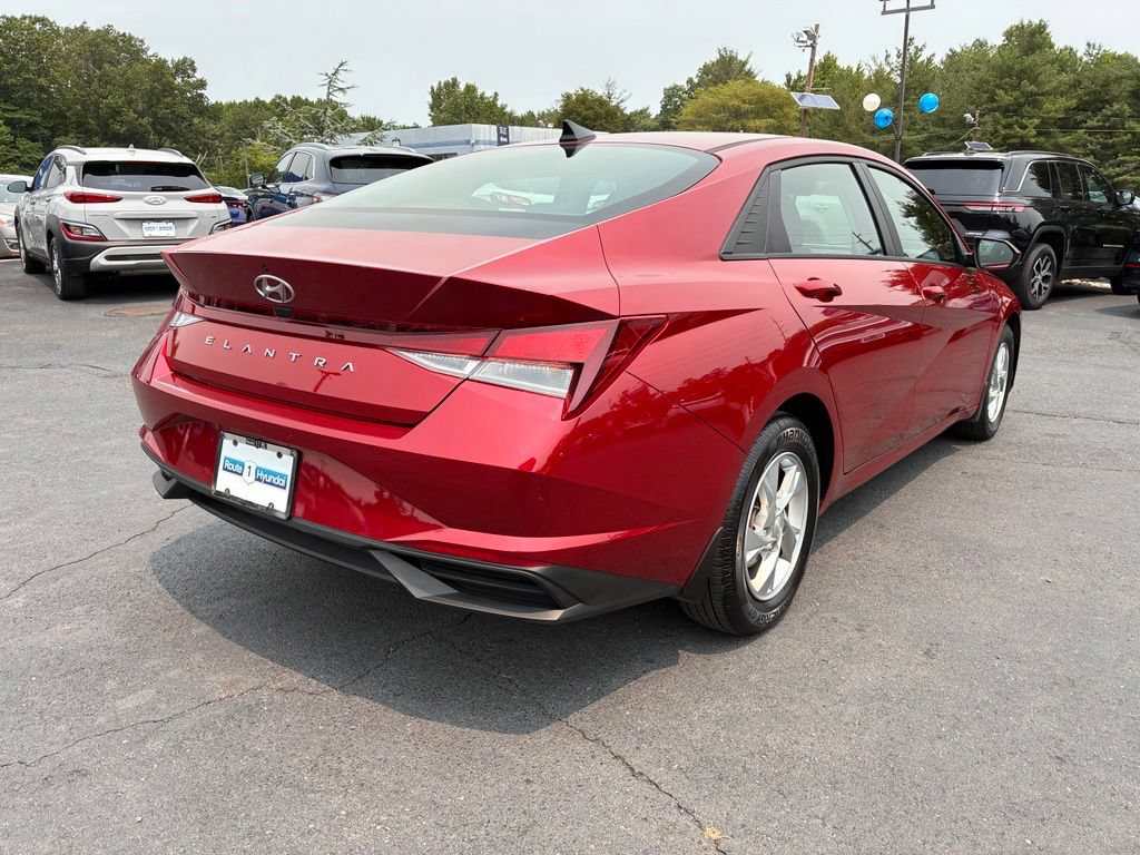 Used 2023 Hyundai Elantra SE FWD image 7