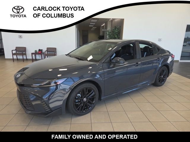 Used 2026 Toyota Camry SE image 3