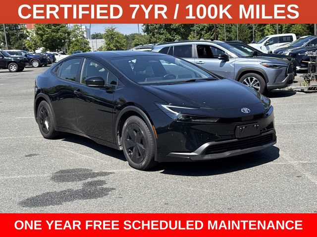 Used 2025 Toyota Prius LE FWD image 1