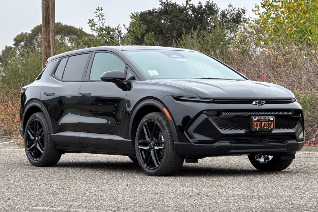 New 2026 Chevrolet Equinox EV LT w/ LPO, Blackout Package video 2