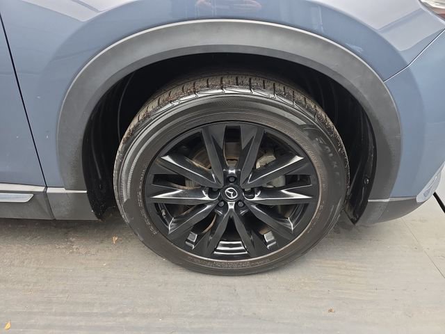 Used 2023 MAZDA CX-9 Carbon Edition image 12
