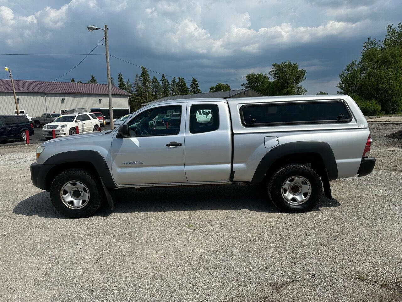 Used 2011 Toyota Tacoma Base 4x4 4dr Access Cab 6.1 ft image 6