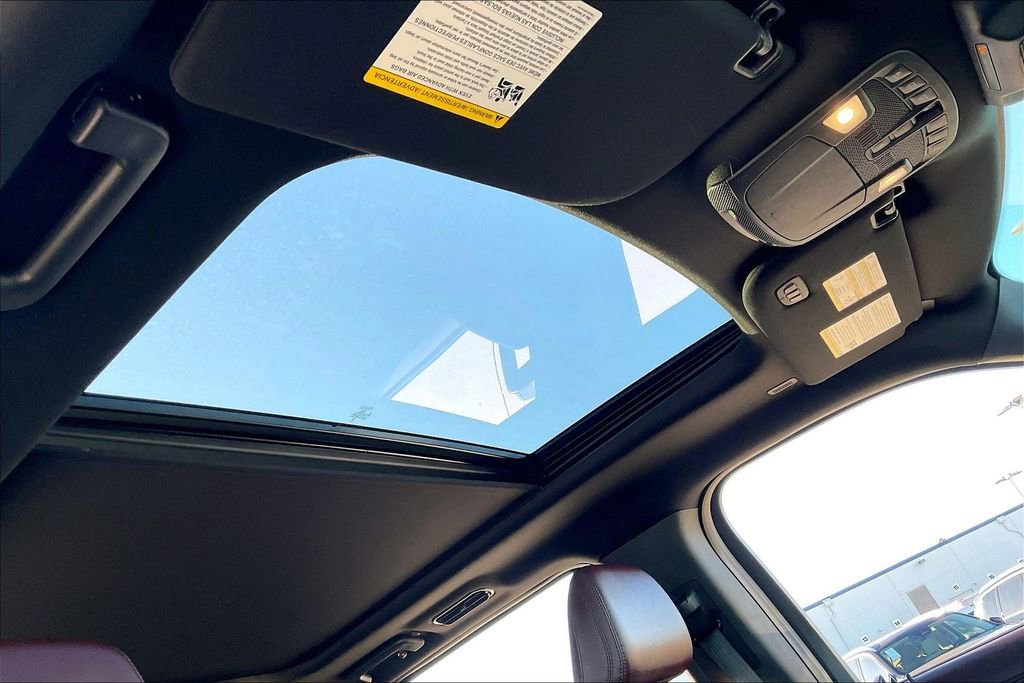 Used 2024 Ford Expedition Limited image 21