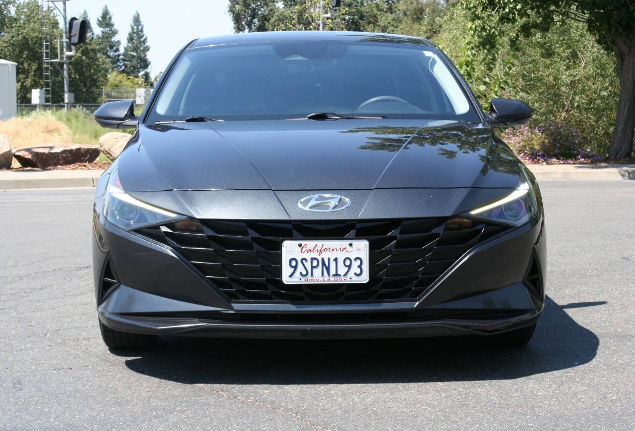 Used 2021 Hyundai Elantra SEL FWD image 3