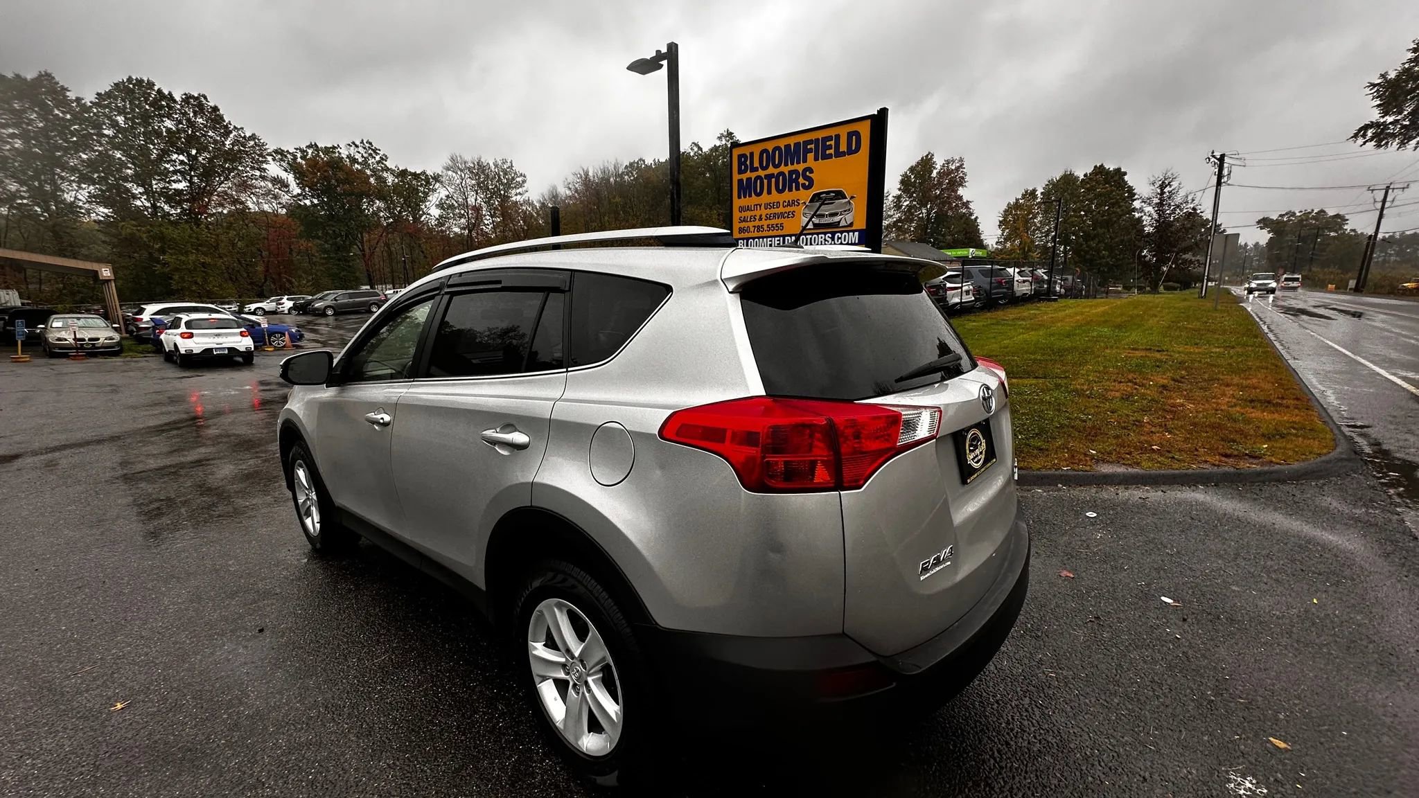 Used 2015 Toyota RAV4 XLE image 7