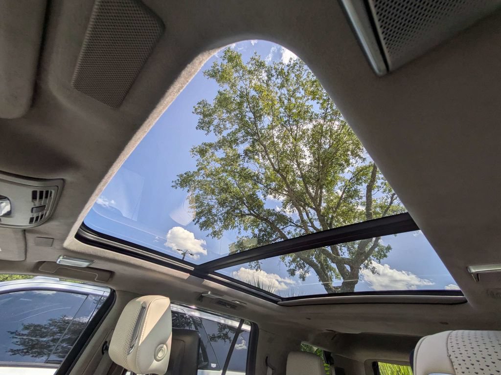 Certified 2025 Cadillac Escalade Sport Platinum w/ LPO, Floor Liner Package AWD/4WD image 27
