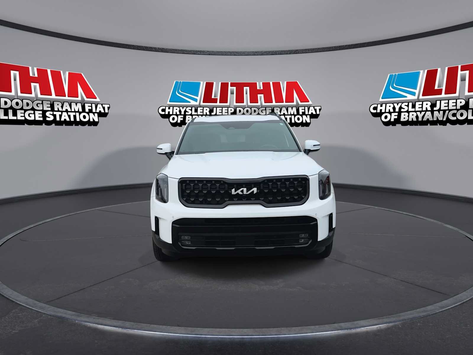 Used 2024 Kia Telluride SX X-Line AWD/4WD image 3