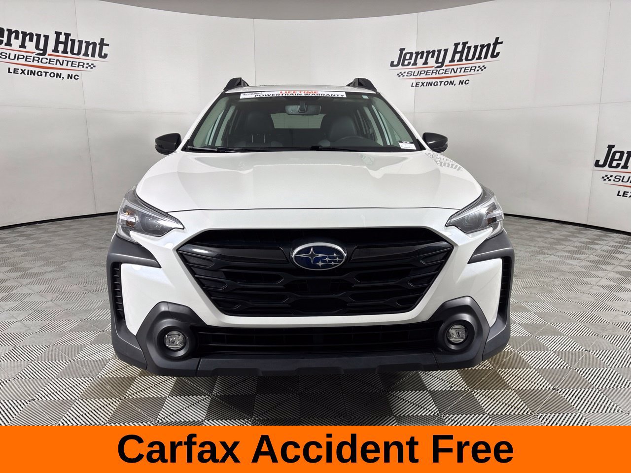 Used 2025 Subaru Outback Onyx Edition AWD/4WD image 3