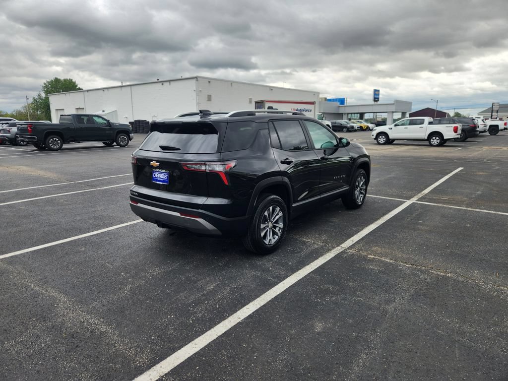 New 2026 Chevrolet Equinox LT w/ Convenience Package II FWD image 5