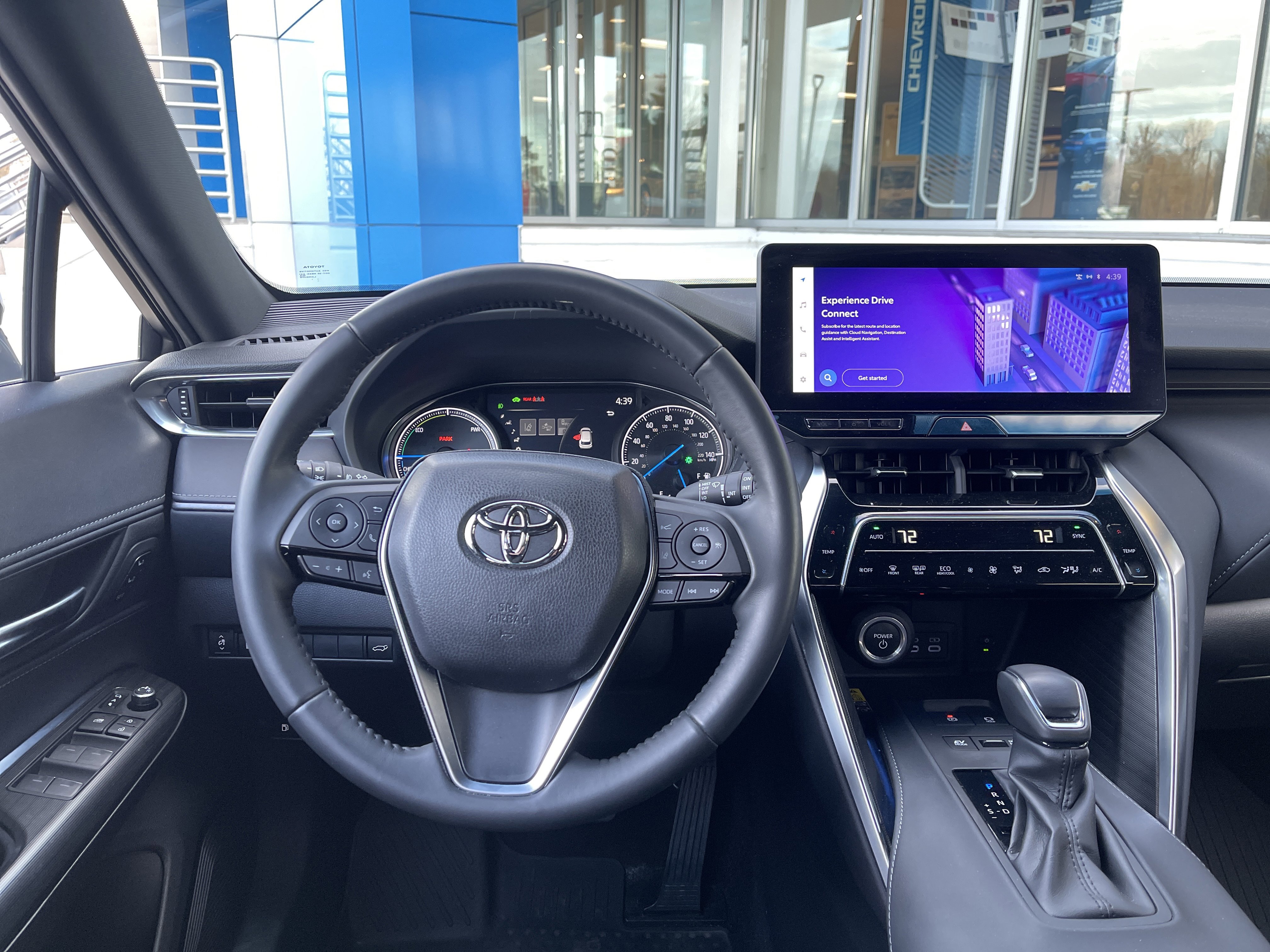 Used 2023 Toyota Venza XLE image 18