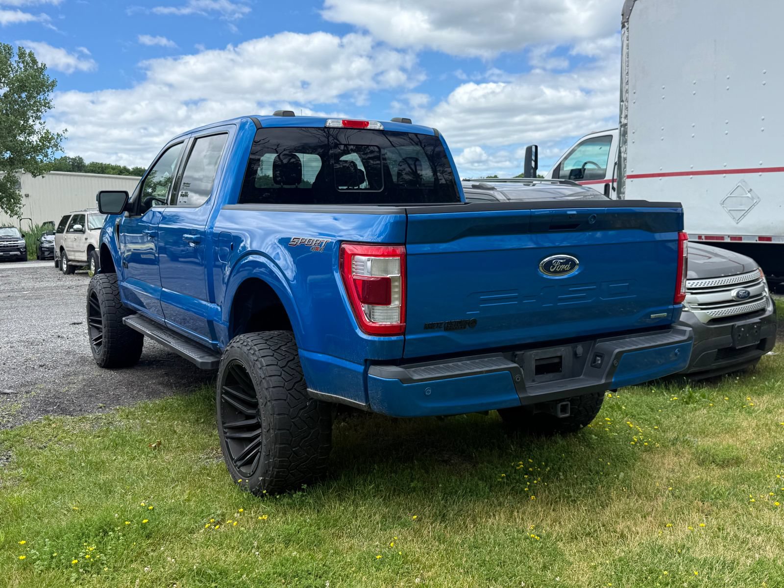 Used 2021 Ford F150 Lariat w/ Equipment Group 502A High AWD/4WD image 5