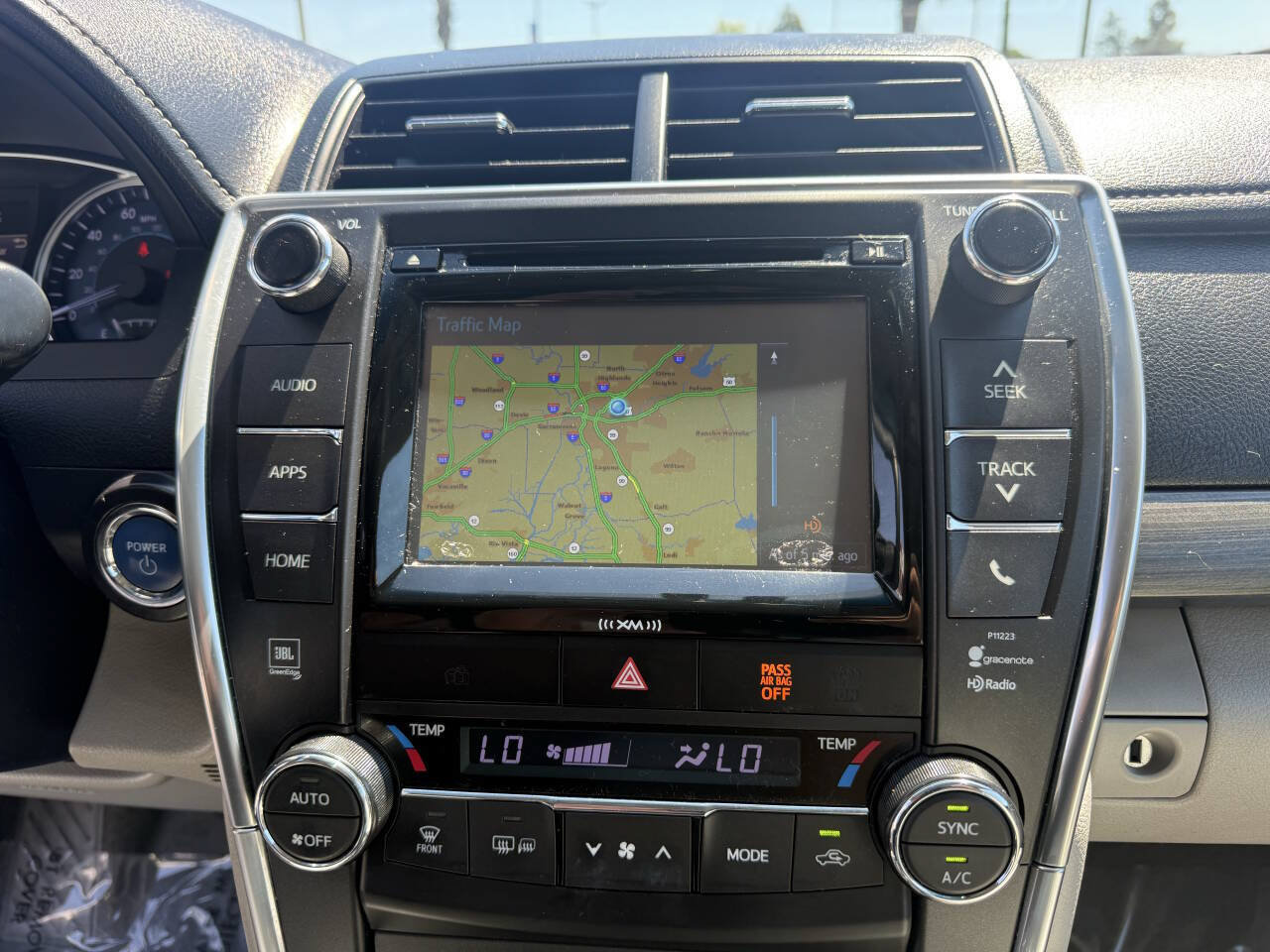 Used 2017 Toyota Camry XLE w/ Moonroof Package FWD image 20
