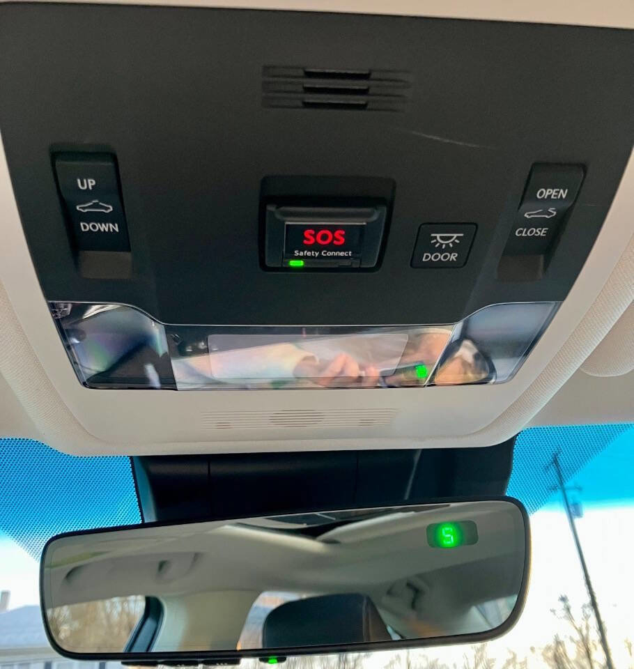 Used 2019 Lexus ES 350 w/ Premium Package image 10