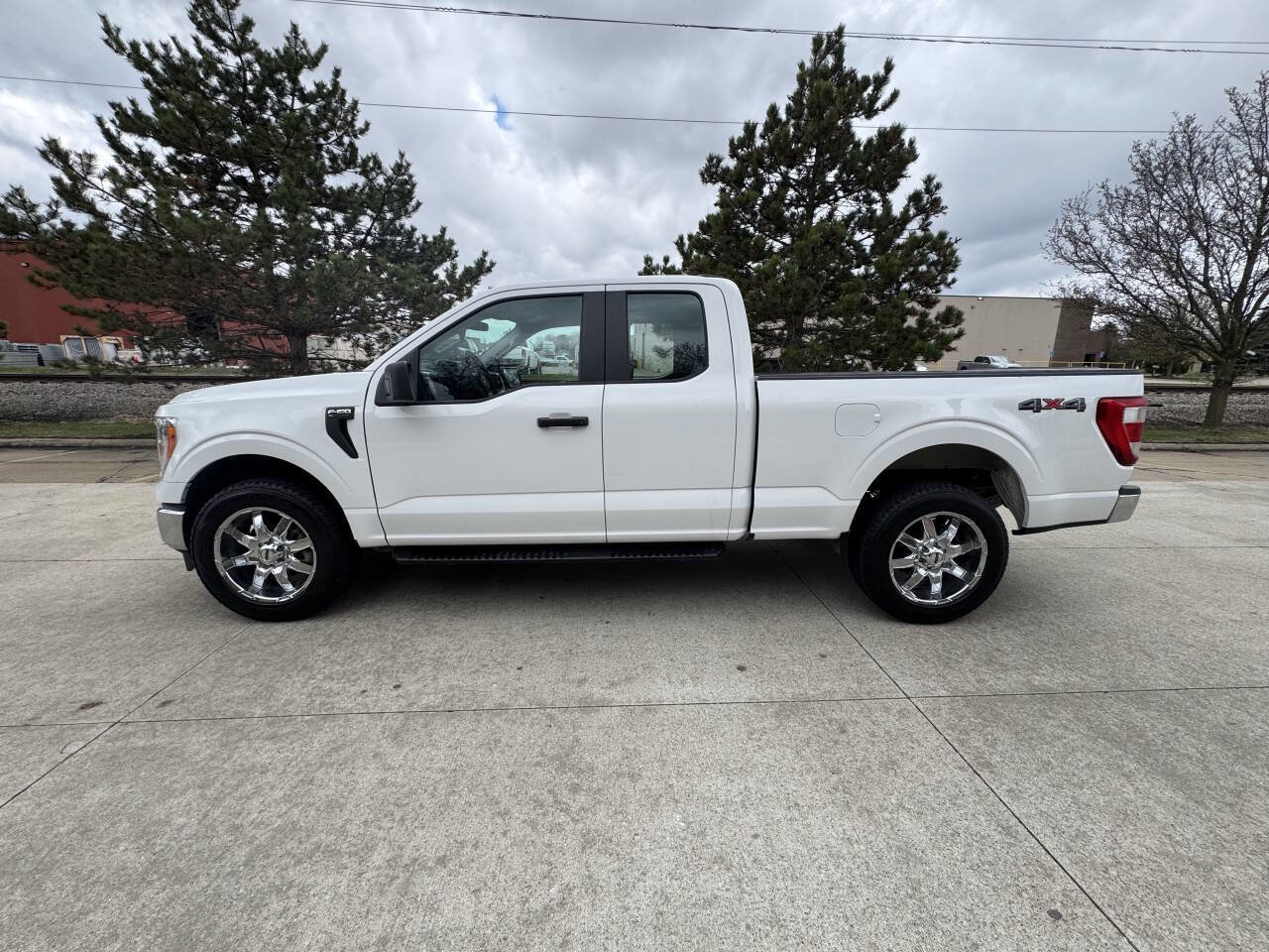 Used 2022 Ford F150 XL w/ Equipment Group 101A High image 4