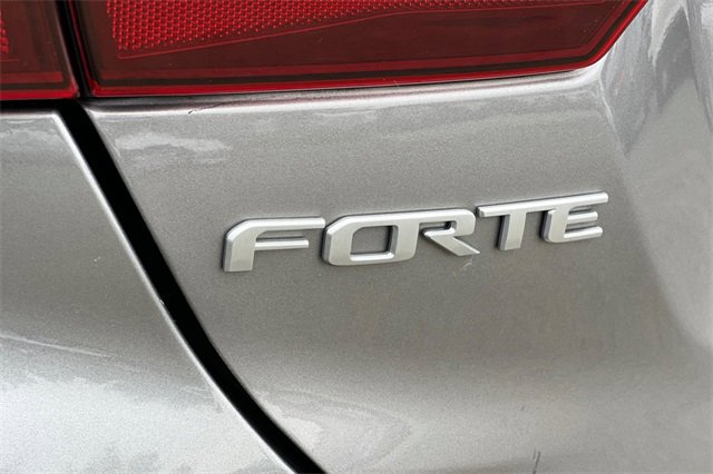 Used 2023 Kia Forte LXS image 32