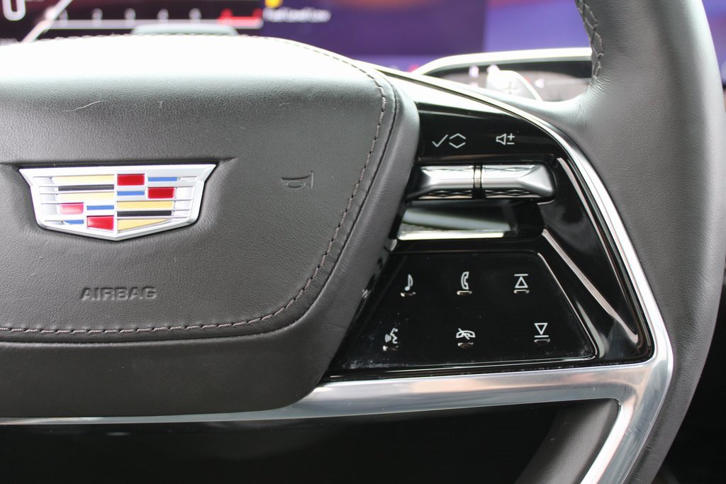 Used 2025 Cadillac Escalade ESV Sport Platinum w/ LPO, ONYX Package image 12