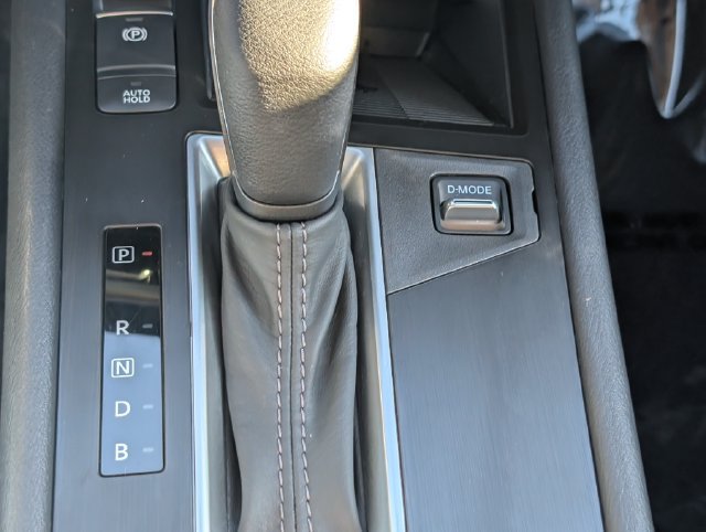 Used 2026 Nissan Kicks SV w/ SV Premium Package AWD/4WD image 24