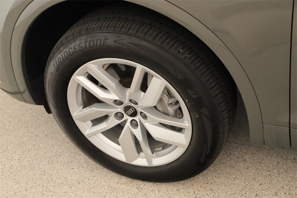 Certified 2023 Audi Q5 2.0T Premium w/ Convenience Package image 32