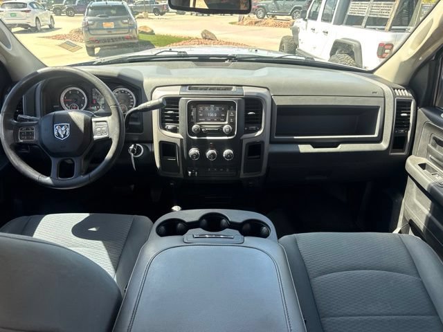 Used 2016 RAM 3500 Tradesman w/ Chrome Appearance Group AWD/4WD image 11