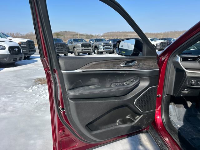 New 2026 Jeep Grand Cherokee Limited w/ Limited Altitude Package image 30