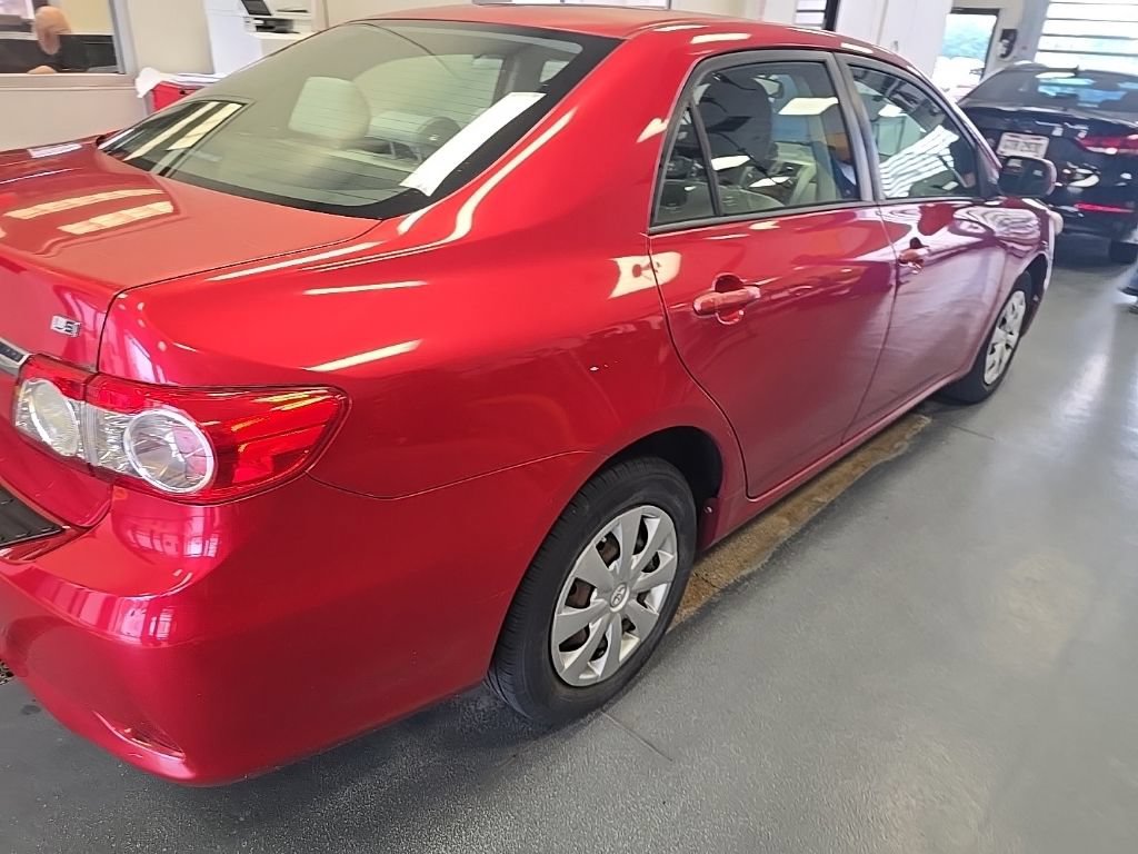 Used 2011 Toyota Corolla LE FWD image 4