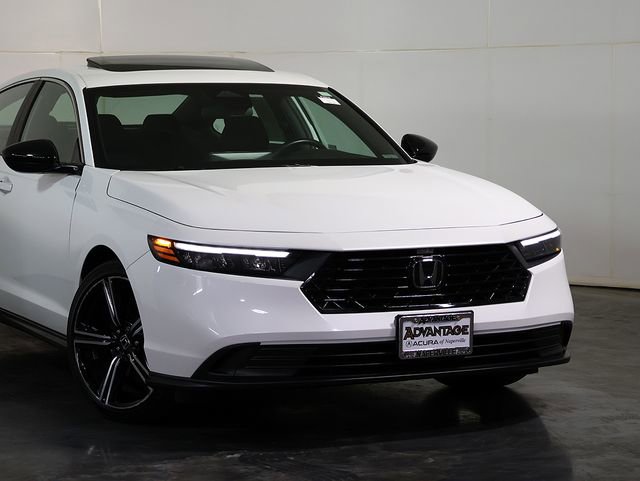 Used 2024 Honda Accord Sport image 6